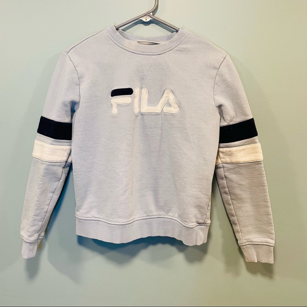 Fila! Light blue athletic crewneck cozy work out sweatshirt size small!